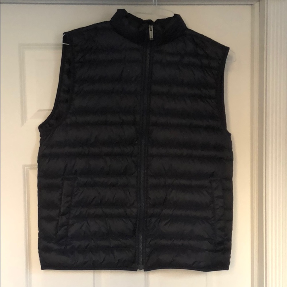 Michael Kors men’s navy blue fashion vest